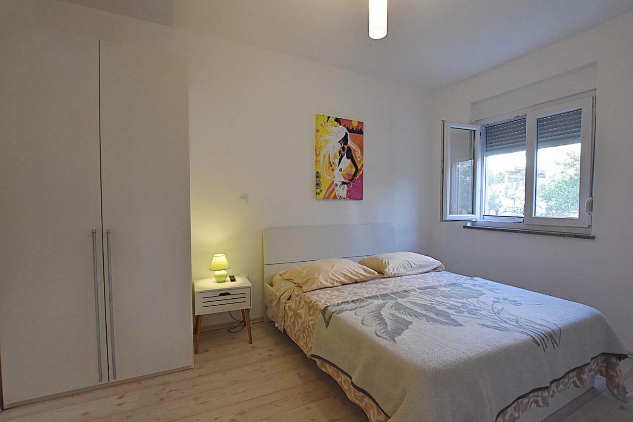Marine Apartment Sukosan Luaran gambar
